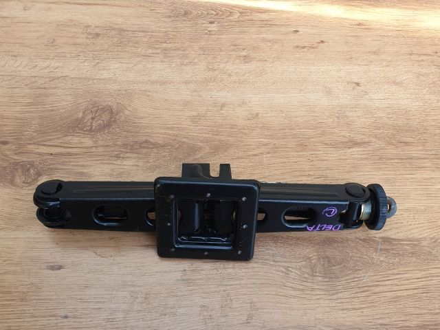 bontott LANCIA DELTA Emelő