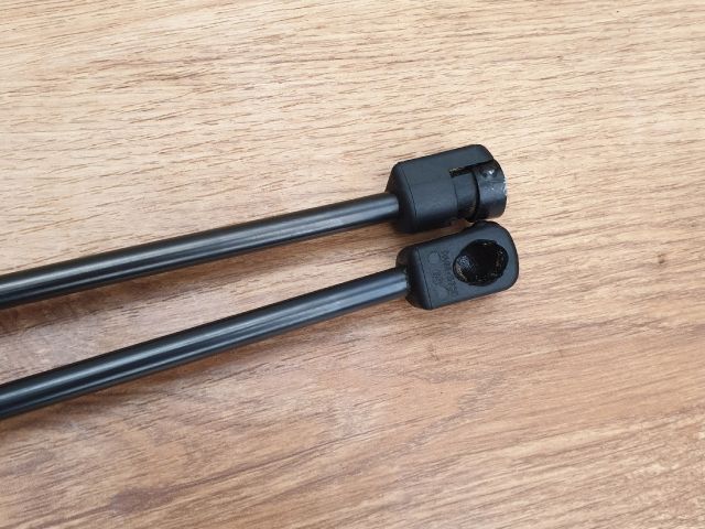 bontott LANCIA DELTA Gázrugós Kitámasztó Teleszkóp Pár Csomagtérajtó