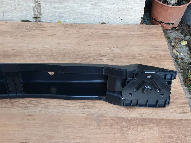 bontott LANCIA DELTA Hátsó Lökhárító Merevítő (Fém)