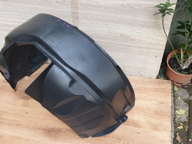 bontott LANCIA DELTA Jobb első Első Dobbetét (Kerékjárati, Műanyag)