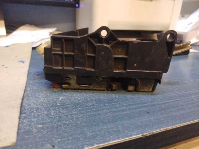 bontott LANCIA DELTA Jobb hátsó Ajtózár