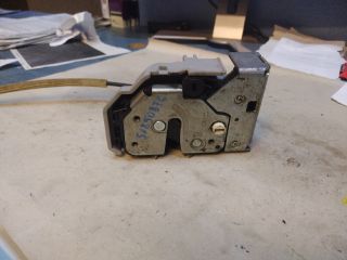 bontott LANCIA DELTA Jobb hátsó Ajtózár