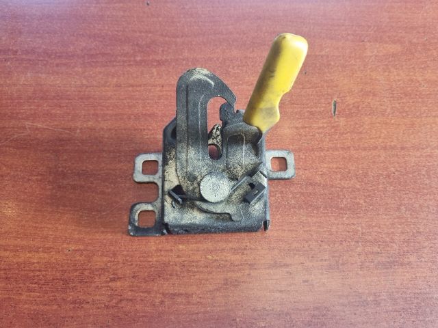 bontott LANCIA DELTA Motorháztető Zárszerkezet