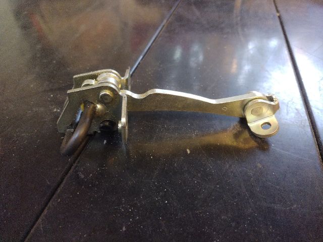 bontott LANCIA KAPPA Bal első Ajtóhatároló