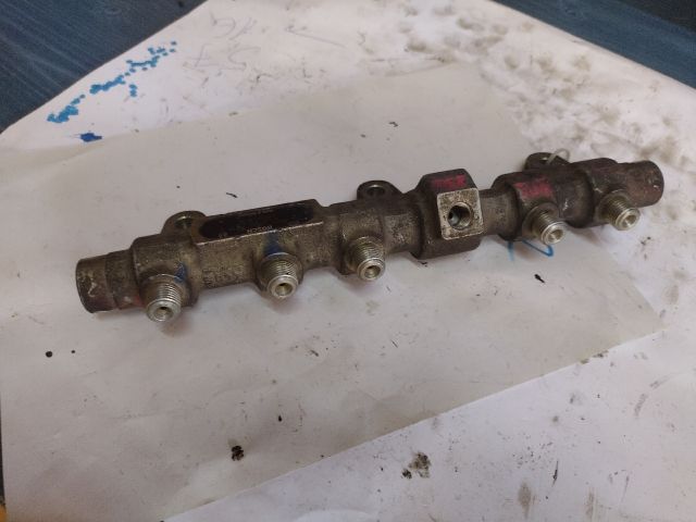 bontott LANCIA LYBRA Közösnyomócső