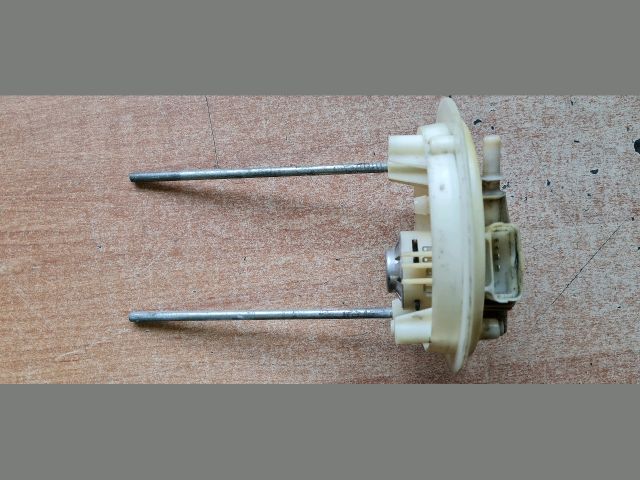 bontott LANCIA LYBRA Üzemanyag Szivattyú