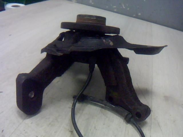 bontott LANCIA LYBRA Bal első Csonkállvány Kerékaggyal