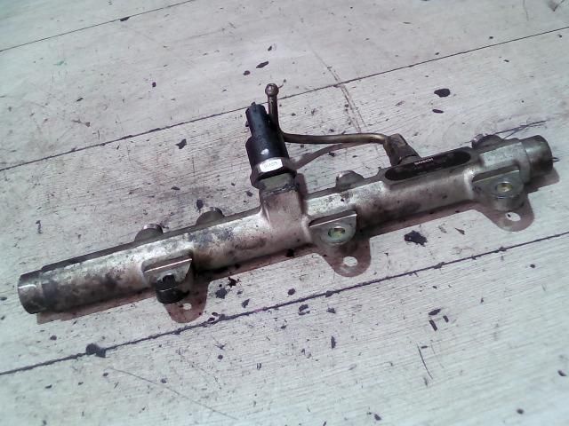 bontott LANCIA LYBRA Közösnyomócső