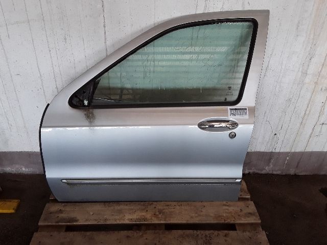 bontott LANCIA LYBRA Bal első Ajtó (Részeivel)