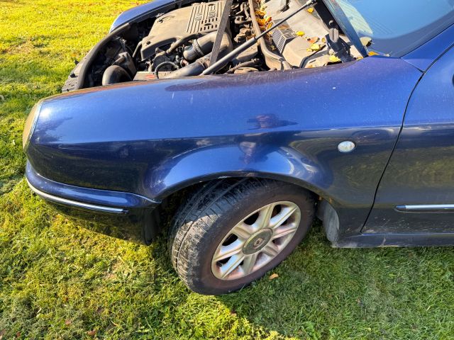 bontott LANCIA LYBRA Bal első Sárvédő