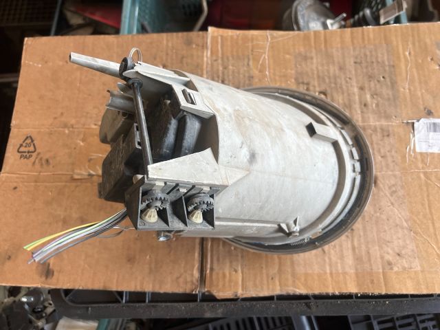 bontott LANCIA LYBRA Jobb Fényszóró