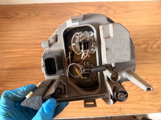 bontott LANCIA LYBRA Jobb Fényszóró