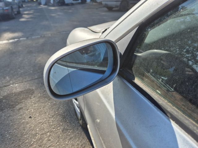 bontott LANCIA LYBRA Jobb hátsó Ajtó (Részeivel)