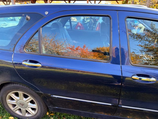 bontott LANCIA LYBRA Jobb hátsó Ajtó (Üres lemez)