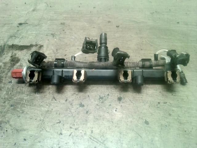 bontott LANCIA MUSA Porlasztó Sor / Híd