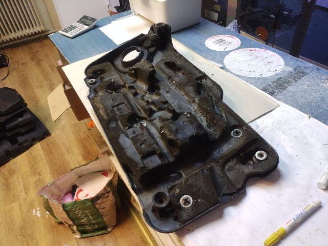 bontott LANCIA MUSA Felső Motorburkolat