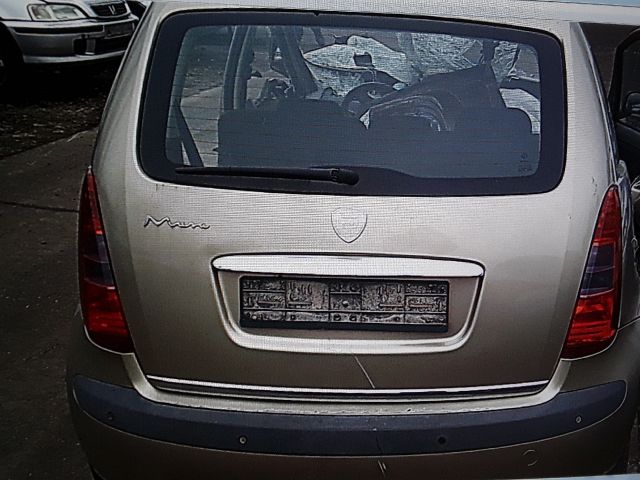 bontott LANCIA MUSA Csomagtérajtó (Részeivel)