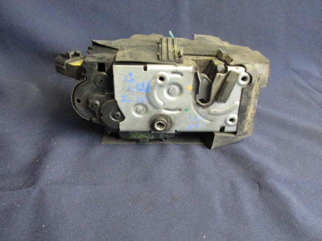 bontott LANCIA MUSA Jobb első Ajtózár