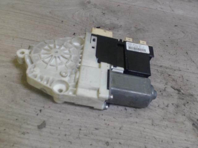 bontott LANCIA PHEDRA Bal első Ablakemelő Motor