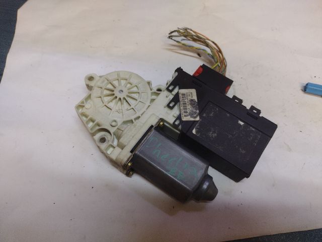 bontott LANCIA PHEDRA Bal első Ablakemelő Motor