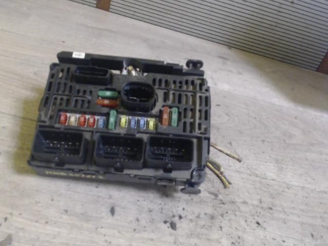 bontott LANCIA PHEDRA Biztosítéktábla Utastér