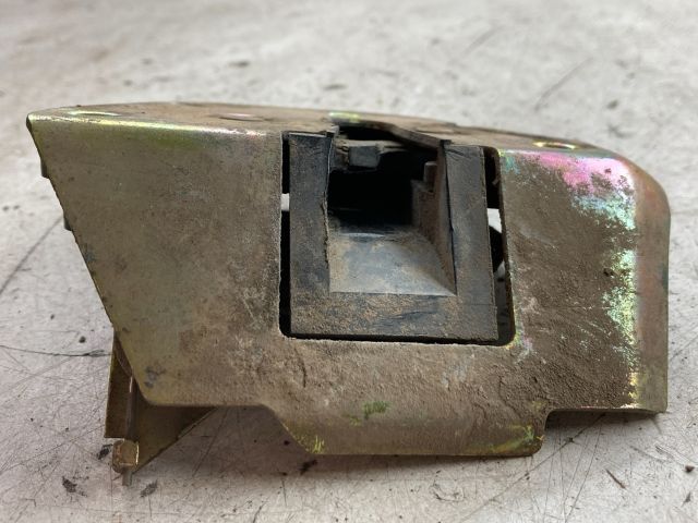 bontott LANCIA PHEDRA Csomagtérajtó Zárszerkezet