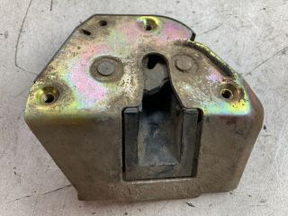 bontott LANCIA PHEDRA Csomagtérajtó Zárszerkezet