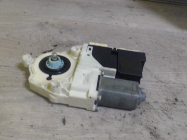 bontott LANCIA PHEDRA Jobb első Ablakemelő Motor