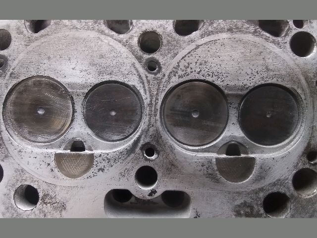 bontott LANCIA PRISMA Hengerfej