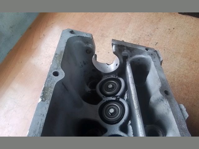 bontott LANCIA PRISMA Hengerfej