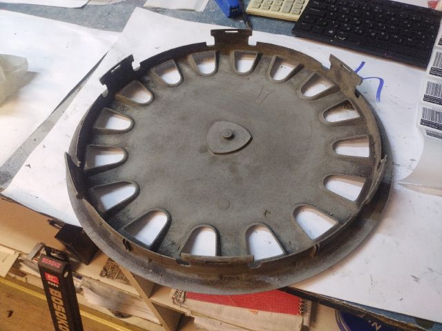 bontott LANCIA PRISMA Dísztárcsa (1 db)