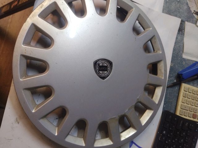 bontott LANCIA PRISMA Dísztárcsa (1 db)