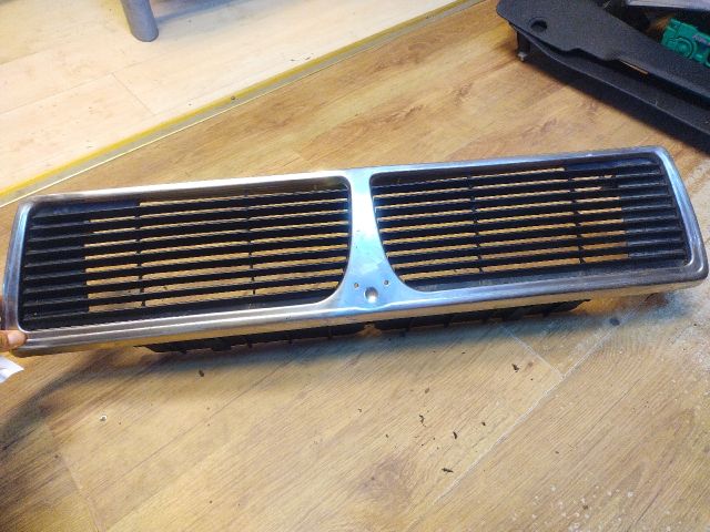 bontott LANCIA PRISMA Hűtőrács