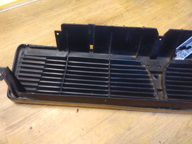 bontott LANCIA PRISMA Hűtőrács