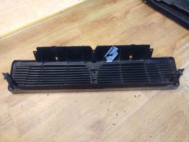 bontott LANCIA PRISMA Hűtőrács