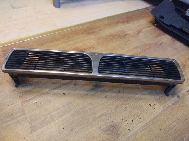 bontott LANCIA PRISMA Hűtőrács