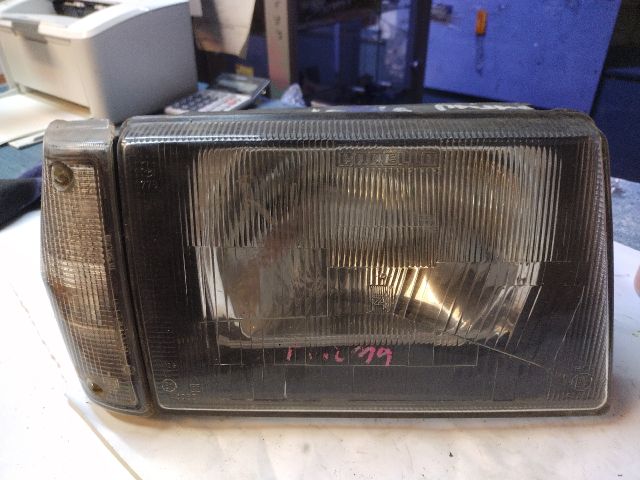 bontott LANCIA PRISMA Jobb Fényszóró