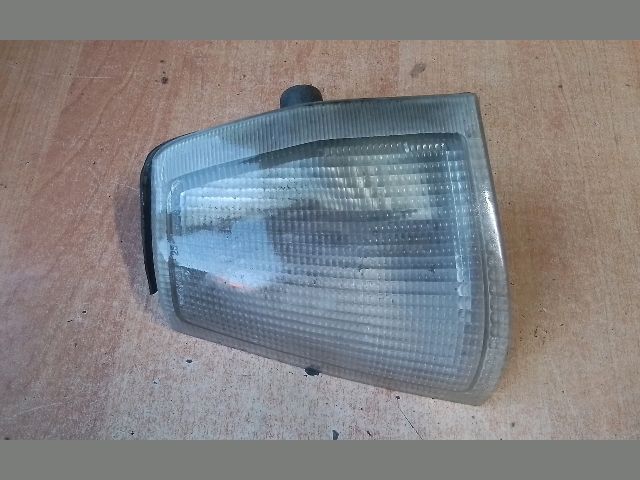 bontott LANCIA THEMA Bal első Irányjelző