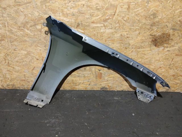 bontott LANCIA THEMA Bal első Sárvédő