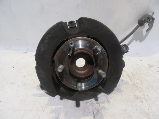 bontott LANCIA THEMA Bal hátsó Kerékagy