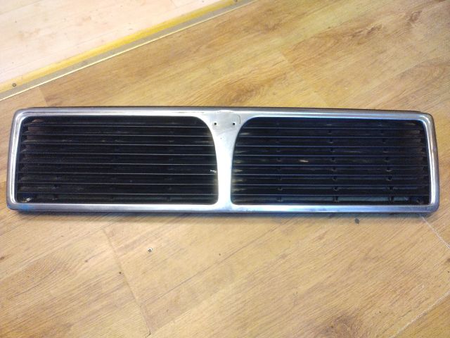 bontott LANCIA THEMA Hűtőrács