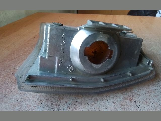 bontott LANCIA THEMA Jobb első Irányjelző