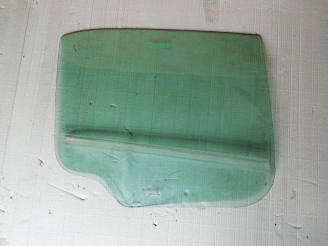 bontott LANCIA THEMA Jobb hátsó Ablak