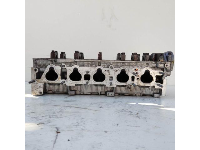 bontott LANCIA THESIS Hengerfej