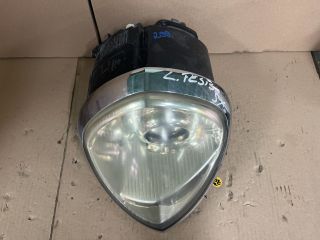 bontott LANCIA THESIS Bal Fényszóró