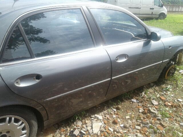 bontott LANCIA THESIS Első Lökhárító (Üresen)