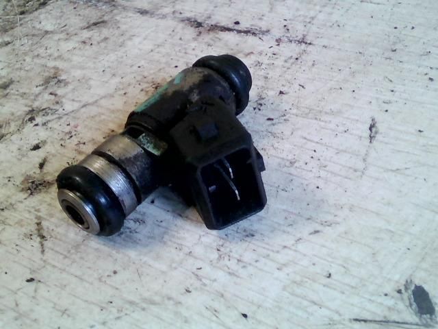 bontott LANCIA Y Porlasztó (1 db)