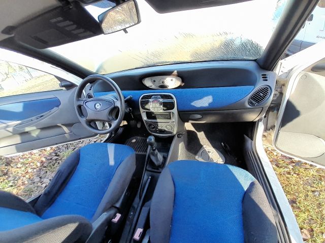 bontott LANCIA Y Bal első Felső Zsanér