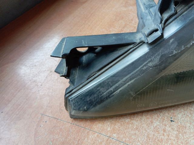 bontott LANCIA Y Bal Fényszóró