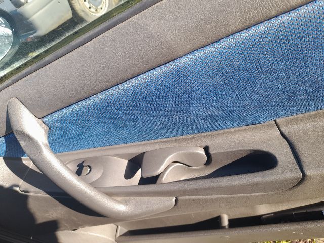 bontott LANCIA Y Bal hátsó Biztonsági Öv Csat